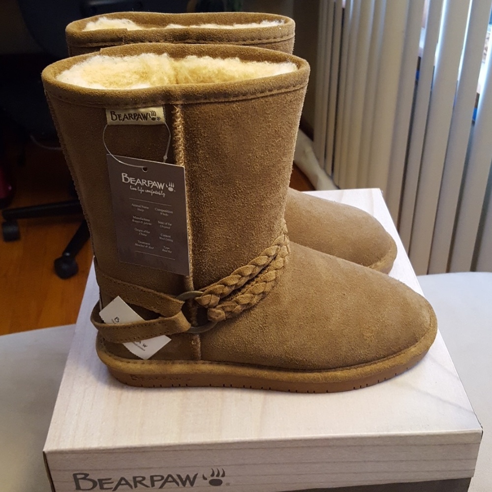 Bearpaw women sheepskin boots nwt